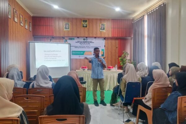 Muh. Yunan, Ajak Mahasiswa Melihat Potensi Besar Pendidikan